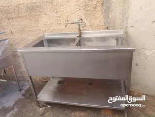  1 اغراض مطعم شبه مستعملة بحالة جيدة جدا