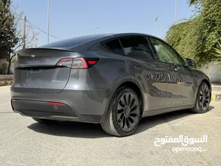  3 Tesla model Y 2022