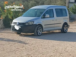  2 فولكسفاغن كادي الماني