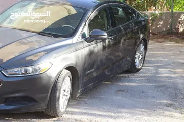  5 فورد فيوجن 2015 Se,كلين تايتل وفحص كامل وصيانة دورية،جير راكب جديد،مالك اول للسيارة واستخدام شخصي
