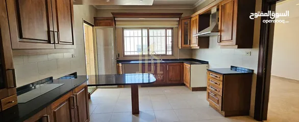 1 في أجمل مواقع الرابية قرب المدارس المعمدانية شقة طابق ثالث 200م بتشطيبات راقية /ref 9009