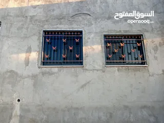  6 بيت مستقل وارض