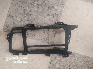  13 قطع مستعمله و اكسسوارات مختلفة للسيارات