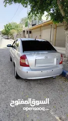  1 هونداي فيرنا 2006 مع كامل الإضافات الداخلية (شاشة، كاميرا، بلوتوث،)  باقي المواصفات في الوصف...