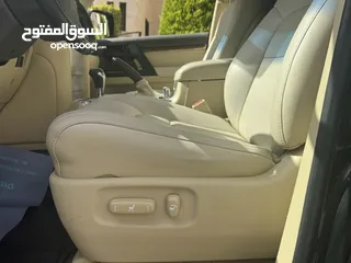  7 تويوتا لاندكروزر GXR موديل 2017 فل كامل  الفحص مرفق مع صور