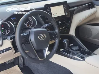  17 تويوتا كامري 2023 GLE كامله الاضافات صيانه الشركه.... قطعة مسافة 40 الف كم