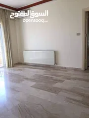  4 شقة للبيع في الرابية قرب شارع مكة