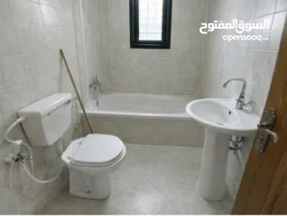  3 شقة للبيع في المصايف شارع فوق الصنوبر