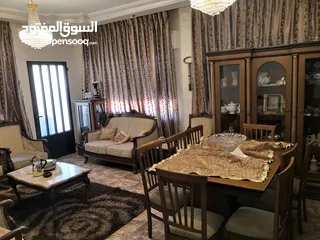 3 شقة طابقية ديلوكس مع ترسات واسعة للبيع في جبل الحسين من المالك مباشرة 303 متر مربع بالكوشان