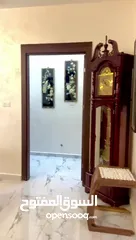  14 منزل فاخر للبيع شبه ارضي خلف الراهبات الوردية مقابل مسجد عمر ابن الخطاب للبيع بسبب السفر