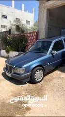  1 مرسيدس بطة E250 لون ازرق ماطور 20 صباب 2500 cc