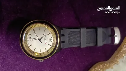  6 ساعة سواتش للبيع جديده