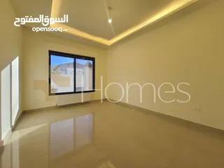  7 شقة طابق اول للبيع في حي الصحابة بمساحة بناء 200م