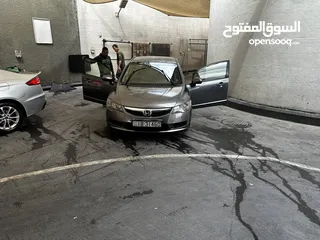  8 هوندا سيڤيك /بنزين /2009 وارد وصيانة الوكالة