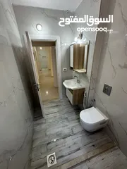  2 ثلاث غرف غير مفروشة للإيجار