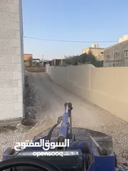  19 مدحله و جرافه صغيره و مداحل و حفارات لايجار تزفيت ساحات و شوارع مدحله جرافه بوبكات