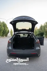  3 بحالة ممتازة أستعمال عائلي مع تظليل و غرافين حراري  Tesla model y 2022 تيسلا موديل y