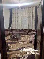  6 منزل للبيع في مادبا الحي الشرقي