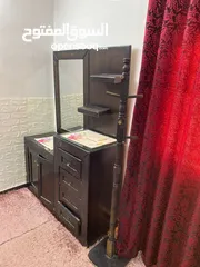  8 غرفه نوم مستعمله مع بردايه وقطعه موكيت شاقي و طقم مجلس مستعمل لون اخضر