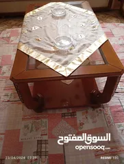 2 للبيع طاولة سفرة (1) و طاولة سفرة طول (1) و طاولة سفرة مربع (2)