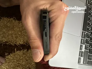  3 ايفون 14 pro لون اسون ما شاء الله ولا خدش > 128 جيجا + 3 كفرات نوعيه اصليه  سبب البيع فقط للتحديث