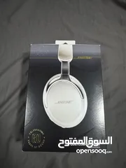  2 Bose quietcomfort ultra with box