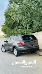  4 2014. Ford Explorer