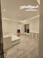  8 للايجار السنوي فقط شقة مودرن مع تراس modern apartment with terrace
