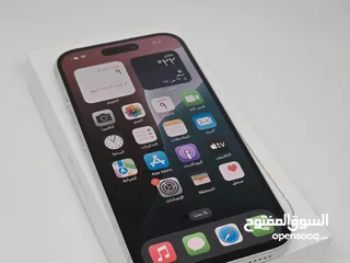  15 IPhone 16 256G 100% Battery + click iOS keyboard