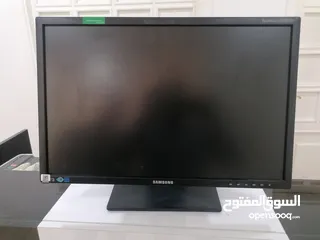  5 شاشات كمبيوتر مستعملة