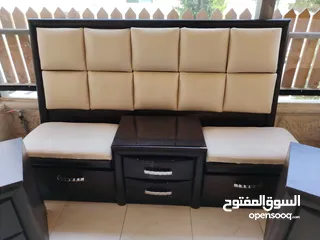  2 تخت مزدوج مع كوميديتين وملحق امامي