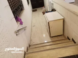  7 شقه شبه تسويه على الشارع للبيع بسبب داعي السفر