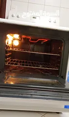  3 Electric oven/stove (Frigidaire brand) made in USA طباخ يحتوي غاز و فرن كهربائي