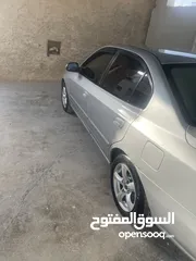  6 هونداي اكس دي موديل 2001