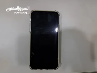  1 ايفون 11 برو ماكس مراوس بلابتوب او بي سي