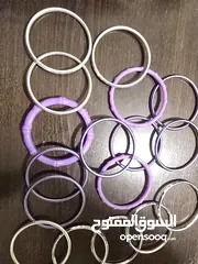  27 اساور بلاستيك بنفسجي، وفضي عدد 15