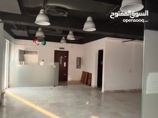  20 6Me18-Fabulous offices for rent in Qurm near Al Shati Street.