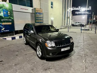  21 جيب شيروكي همي 5700 v8 موديل 2005