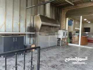  5 ملحمه و مشاوي مع جميع اغراضها للبيع خلو