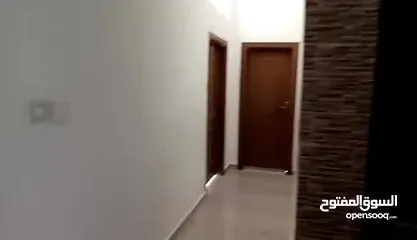  12 شقة للأيجار