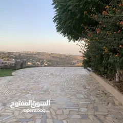  17 مزرعة فخمة خاصة مع فيلا دوبلكس للبيع في أرقى مناطق السلط ام جوزه ، إطلالات ساحرة وخلابة