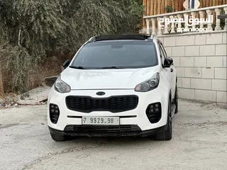  2 Kia sportage