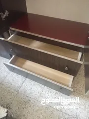  1 خزانه وسرير اطفال بحال الوكاله