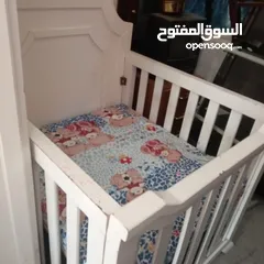  5 تخت بيبي مع خزانة ضرفتين خشب سويد