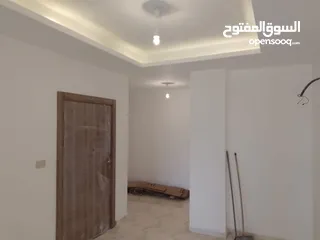  6 شقة طابقية 160م للبيع في ابو نصير