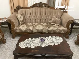  1 كنب  ميداسمستعمل بحالة ممتازة  للبيع