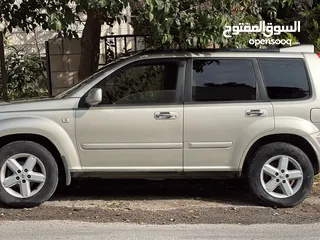  2 نيسان اكستريل 2005 دفع رباعي4000دينار