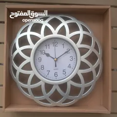  18 ساعات حائط للبيع