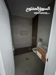  8 شقه للبيع مع حديقه بعين منجد