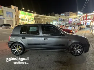  2 رينو كليو هاتشباك للبيع او للبدل على bmw